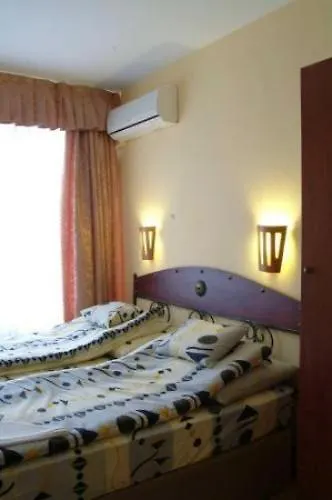 Hotel Seni Studium Budapest