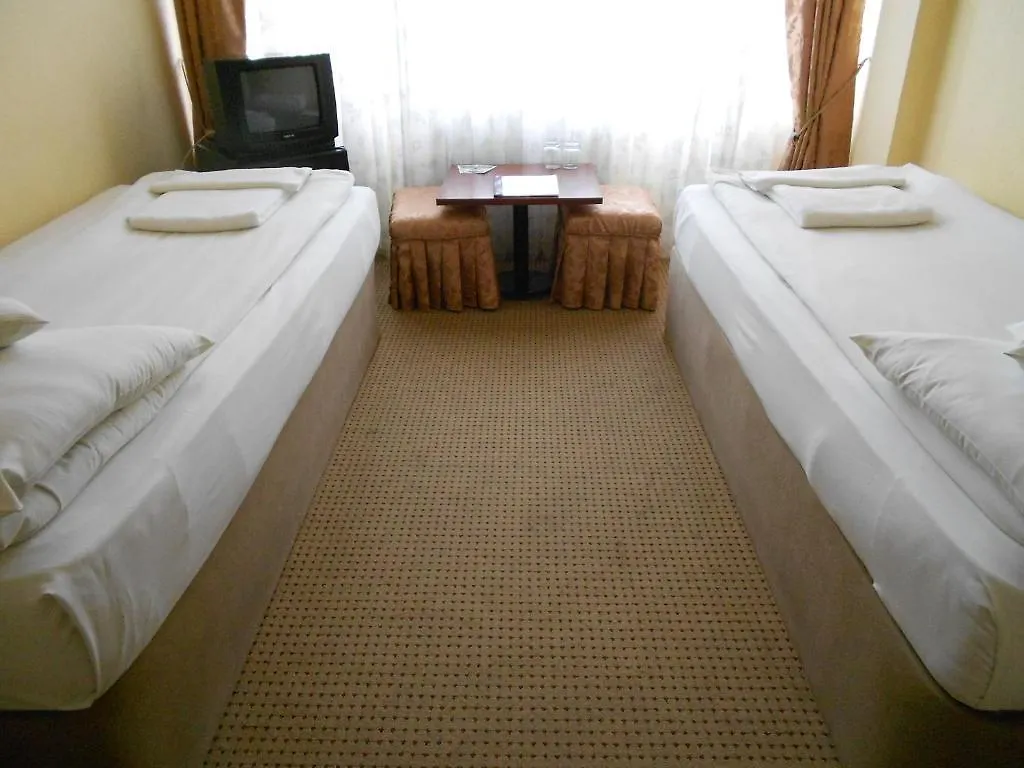 ***  Hotel Seni Studium Budapest Hungary